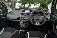 新グレードの「ゼンEDC」だが、内外装の仕様については、既存の「ゼン6MT」や「ゼンAT」と大きな違いはない。