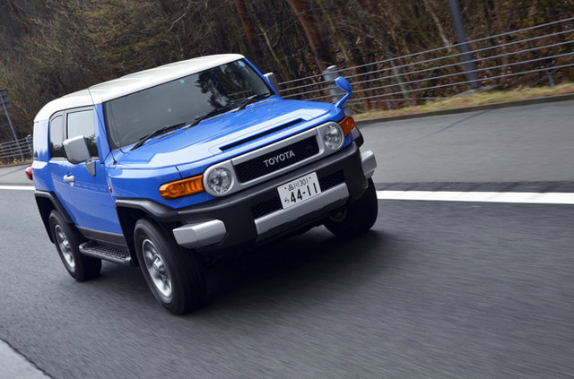 トヨタFJクルーザー オフロードパッケージ（4WD/5AT）【試乗記