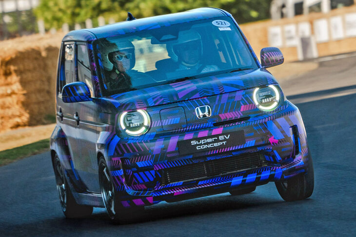 「グッドウッド・フェスティバル・オブ・スピード」より「ホンダ・スーパーEVコンセプト」。「N-ONE e：」にオーバーフェンダーと大型バンパーを付けただけなのだろうが……。　
	ほった「どうしよう、めっちゃカッコいい！」