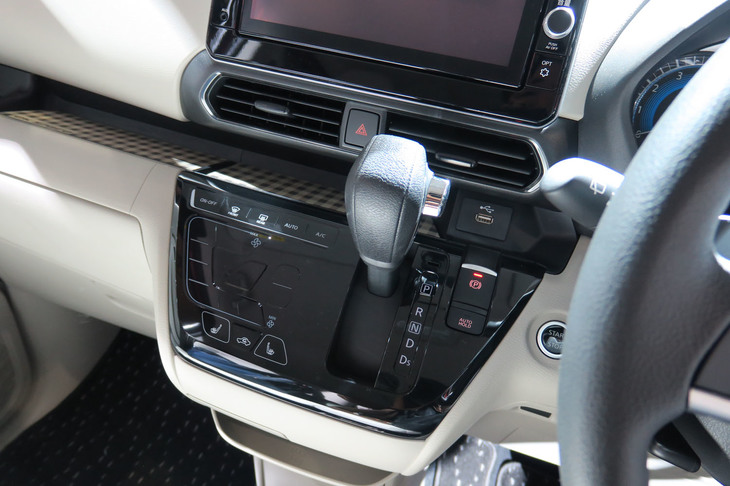 新型「三菱eKスペース」