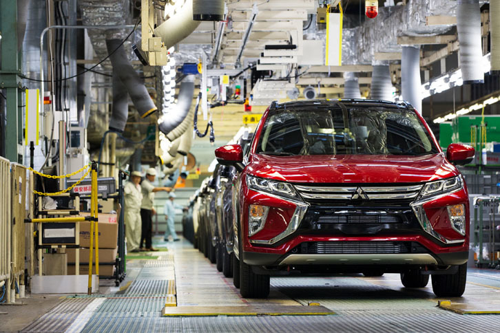 2017年10月3日に、欧州に向けて出荷された「三菱エクリプス クロス」。