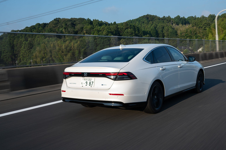 今回の取材では東京・千葉・埼玉の高速道路を走行したが、かなり高い頻度でハンズオフ走行が可能となり、機能の有用性を実感できた。