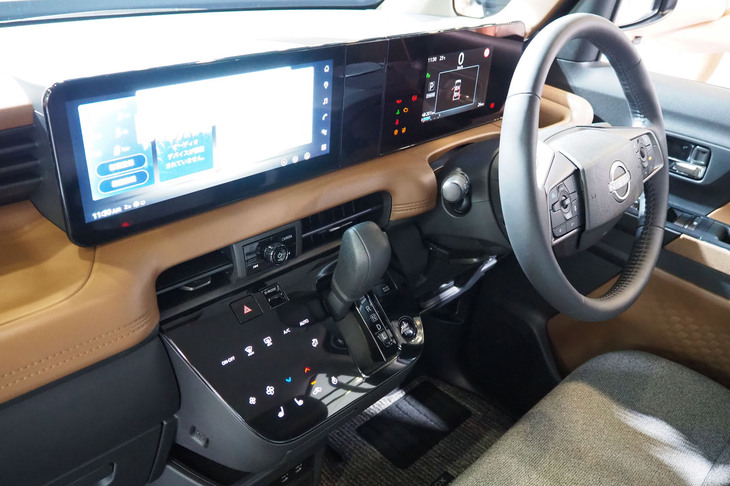 日産ルークス ハイウェイスター（インストゥルメントパネル）