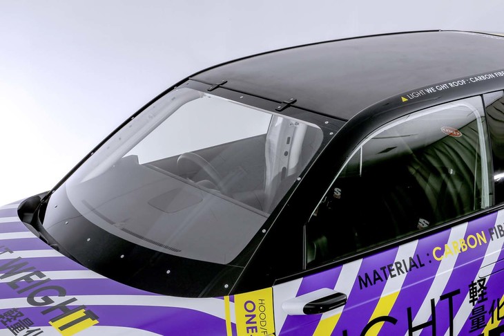 e-DRAG（アクリルウィンドウ）