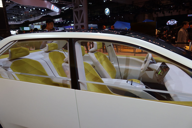 BMWビジョン ノイエクラッセ