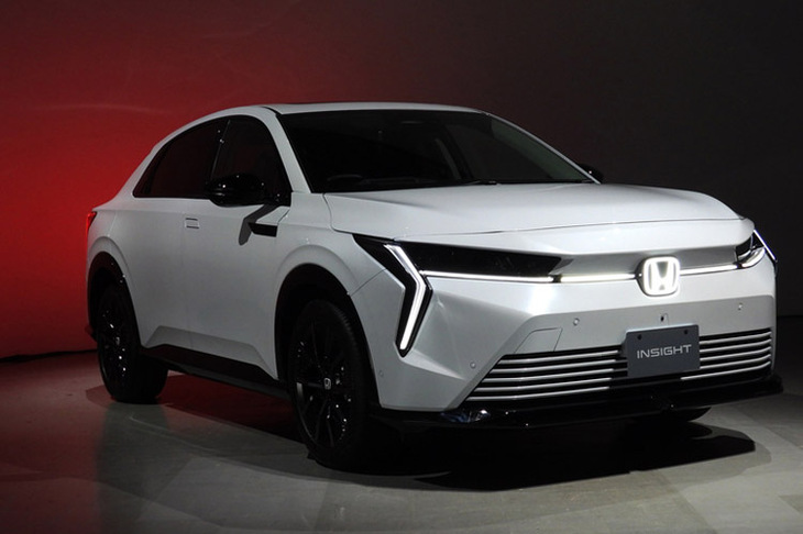 2026年3月19日に先行予約の受け付けが始まった、ホンダの新型「インサイト」。過去3世代にわたり販売されてきたハイブリッド車とは異なる電気自動車という生い立ちで、クロスオーバーSUVタイプのスタイリングをまとう。