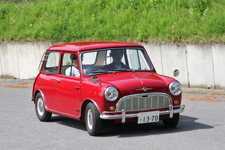 1960年「モーリス・ミニ マイナー」。Mk1と呼ばれる中でも初期のミニ。