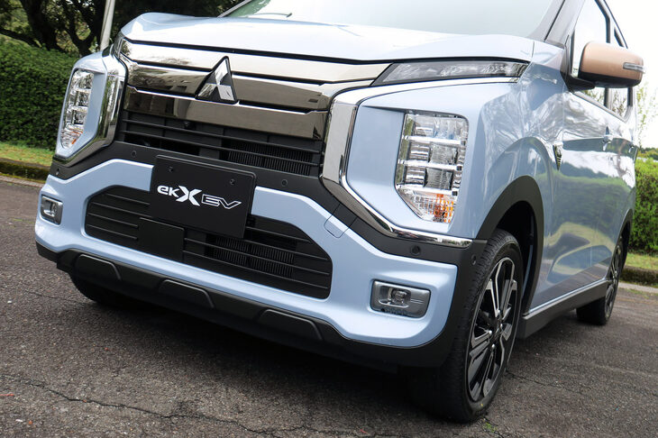 三菱eKクロスEV P（フロントマスク）