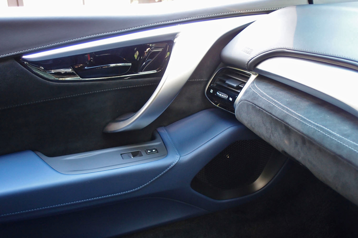 ホンダNSX（助手席側ドアパネル）