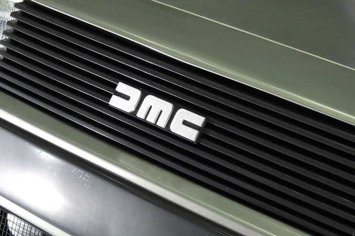 DMCデロリアン（1981年デビュー）