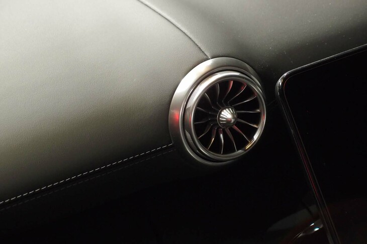 メルセデスAMG SL43（エアコン吹き出し口）