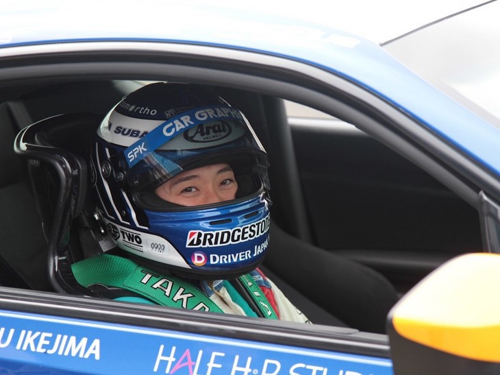 今大会はペナルティーの裁定が下されるという内容になり、応援していただいている方、チームには本当に申し訳なく思っています。思ったように「BRZ」の力を発揮させられず、とても悩んだレースウイークでした。次戦はいよいよ最終戦岡山大会。笑顔で次の目標が立てられるように、また、皆さんにいいご報告ができるように、できることを精いっぱいして挑みたいと思います！ 次戦も応援よろしくお願いいたします！