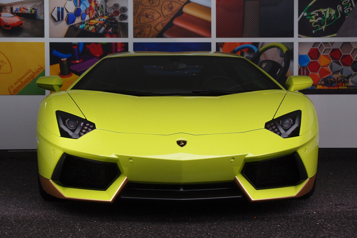 ランボルギーニ・アヴェンタドール ミウラ オマージュ