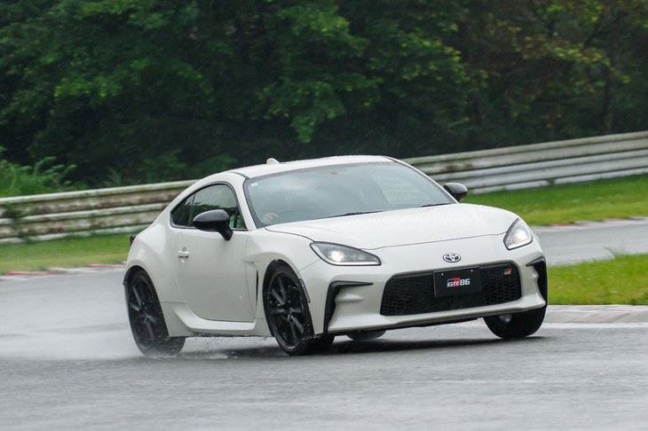 トヨタGR86 RZ プロトタイプ（FR/6MT）／スバルBRZ S プロトタイプ（FR/6MT）【試乗記】