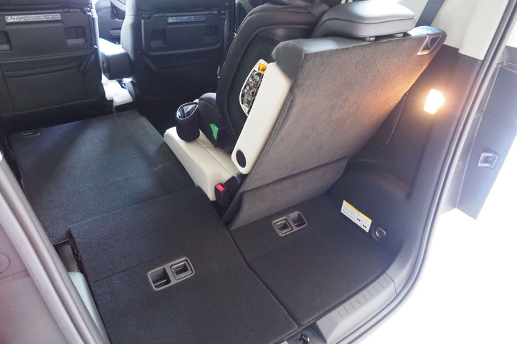 BYDラッコの荷室。積載物に合わせたさまざまなシートアレンジが可能だ。