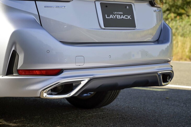 スバル・レヴォーグ レイバック用品装着車（リアバンパー＆マフラー）