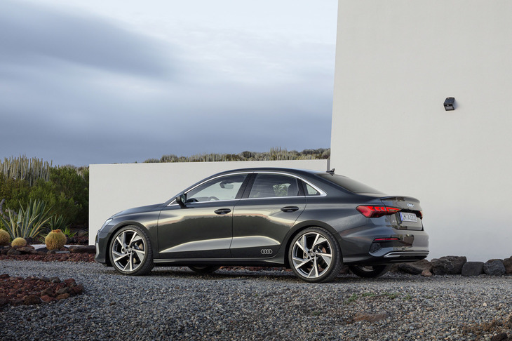 アウディA3セダン