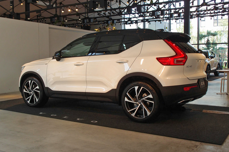 ボルボ車のデザインがスケッチの段階から最終デザイン案になるまでに2年、生産型となるまでにはさらに1年半の歳月を要するという。そんな中で、「『XC40』は特に苦労もなくスムーズに開発が進んだほう」とミッソーニ氏は語る。