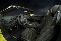 【LAショー2016】「ウラカン スパイダー」に後輪駆動モデルが登場の画像