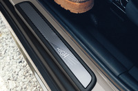 「MINIクロスオーバー」の限定車が登場　テーマは英国スコットランドのハイランド地方の画像