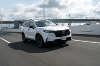 「ブラックエディション」は安全運転支援システムが「e：HEV RS」より1ランク上の「ホンダセンシング360」となるのも特徴。車線変更支援機能や前走車追従タイプの車線維持支援システムなどが使える。