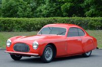 ピニン・ファリーナが手がけた「チシタリア202」のデザインは、戦後の自動車の方向性を決定づけたとされる。写真はトヨタ博物館が収蔵する個体。