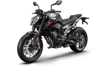 同じく「KTM790デューク」。ボディーカラーはブラック。