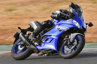 ヤマハYZF-R25 ABS