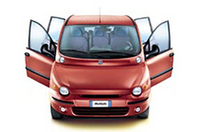 フィアットオート、MPV「ムルティプラ」を導入の画像