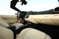 「フェラーリ・カリフォルニア」、2360.0万円で発売の画像