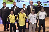 BARとジョーダン、ホンダエンジンチームの“出陣式”の画像