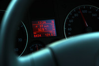 トランスミッションは、従来の6段DSGから新設計の7段DSGへ。