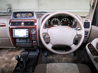 トヨタ・ランドクルーザープラド TZ5ドア(4AT)【ブリーフテスト】の画像