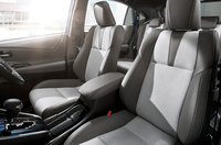 「トヨタ・ハリアー」にスタイリッシュな内装の特別仕様車の画像