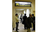 マラガ空港にて行方不明だった荷物を発見。係の人が「ごく普通のこと」として対応するのが腹立たしい。
