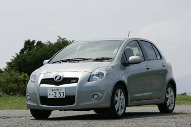 【スペック】全長×全幅×全高＝3800×1695×1520mm／ホイールベース＝2460mm／車重＝1050kg／駆動方式＝FF／1.5リッター直4DOHC16バルブ（110ps/6000rpm、14.4kgm/4400rpm）／159万6000円（テスト車＝184万9050円）