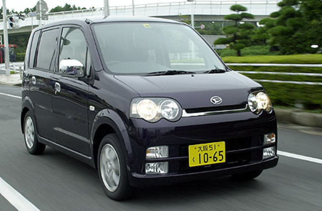 【スペック】全長×全幅×全高＝3395×1475×1630mm/ホイールベース＝2390mm/車重＝830kg/駆動方式＝FF/0.66リッター直3DOHC12バルブ（58ps/7600rpm、6.5kgm/4000rpm）/車両本体価格＝117.9万円（テスト車＝121.4万円）