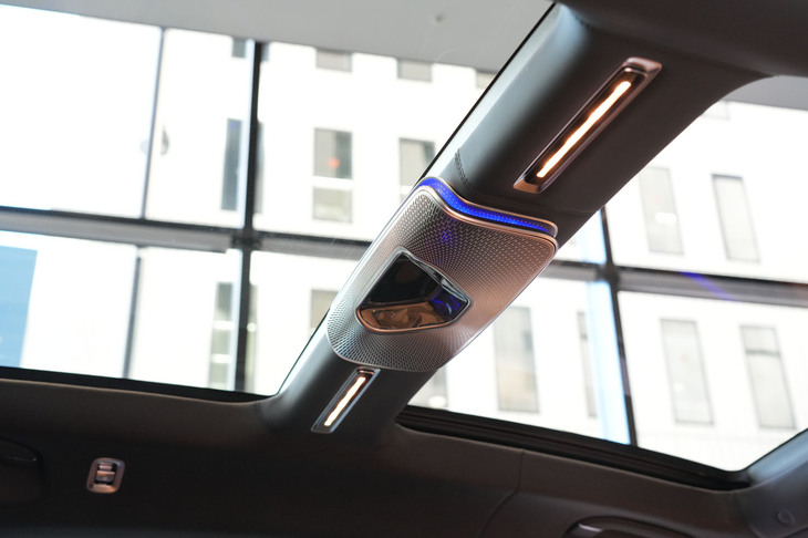 Limited Edition Maybach by Virgil Abloh（サンルーフ）