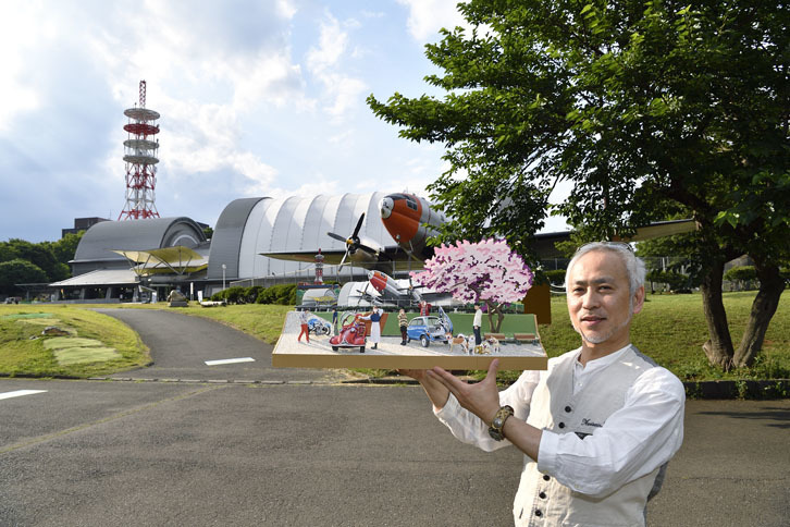 太田さんは「PAPER MUSEUM」を「夢の世界」と言う。しかし、そのほとんどが実在する場所であり、そこを忠実に再現している。所沢航空記念公園を描いたこの作品は、『CAR GRAPHIC』で2回に分けて、2017年1月号と同2月号で発表された。