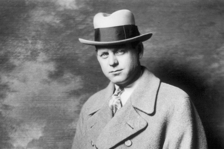 1926年にGMに入社したハーリー・アール。高級車のカスタムボディーを製造していた人物で、1927年に新ブランド、ラサールの成功で頭角を現した。戦後に流行した“テールフィン”も、アールの手になるものである。