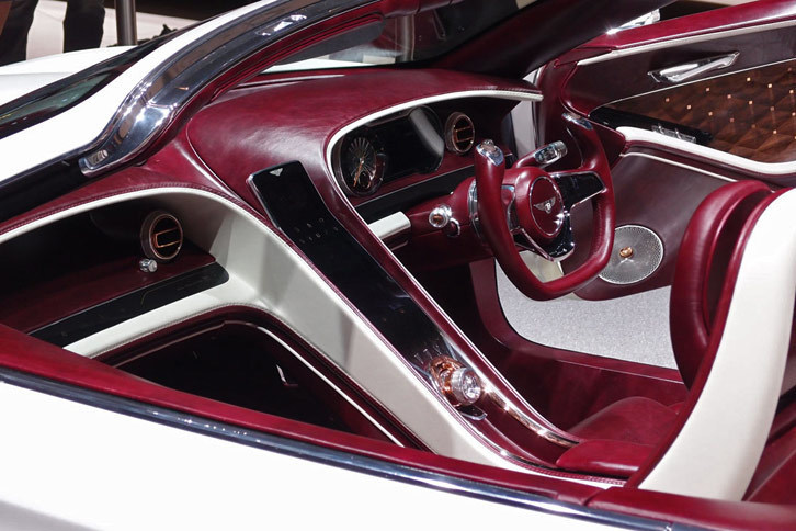 ベントレーEXP 12 スピード6e