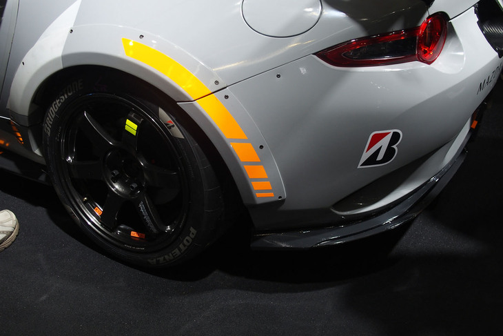 マツダ スピリット レーシング・ロードスターCNFコンセプト