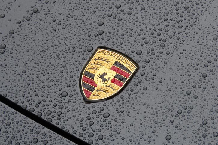 ポルシェ・パナメーラ ターボ（エンブレム）