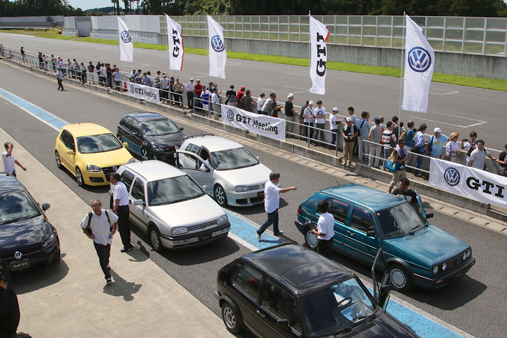初代から最新まで、さまざまな「ゴルフGTI」がサーキットを駆け抜けた。