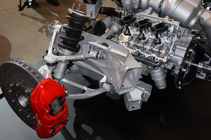 トヨタGR GT（左フロントサスペンション）