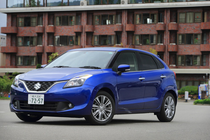 
	ボディーカラーは全7色。テスト車には「アーバンブルーパールメタリック」が採用されていた。
	