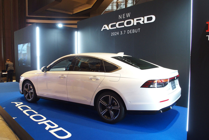 新型「アコード」は「アコードe：HEV」のモノグレード展開で、車両本体価格は544万9400円。