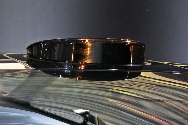 ロータス・エメヤ（格納式ライダー）