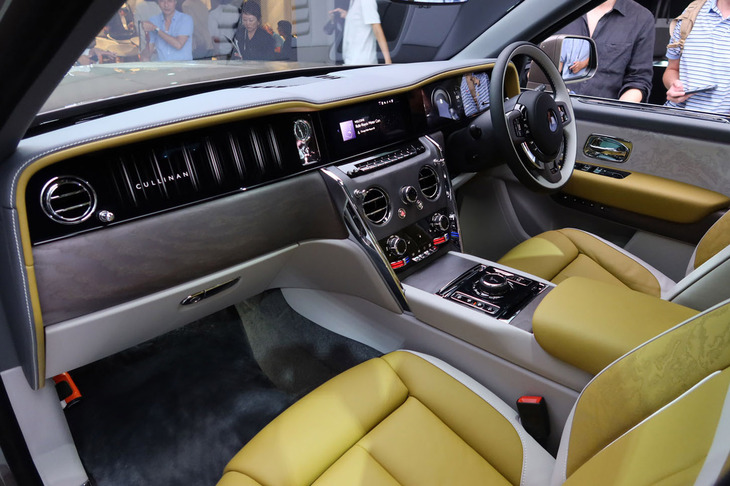 ロールス・ロイス・カリナン シリーズII（インテリア）