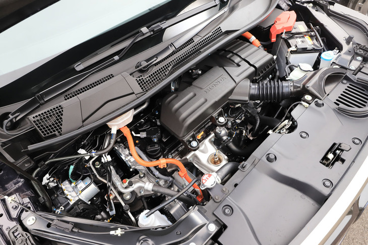 ホンダ・ステップワゴンe：HEVスパーダ（2リッター直4ガソリンエンジン＋モーター）